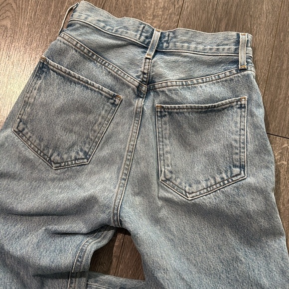 AGOLDE Riley High Rise Straight Crop in Renewal 23 - Picture 11 of 11